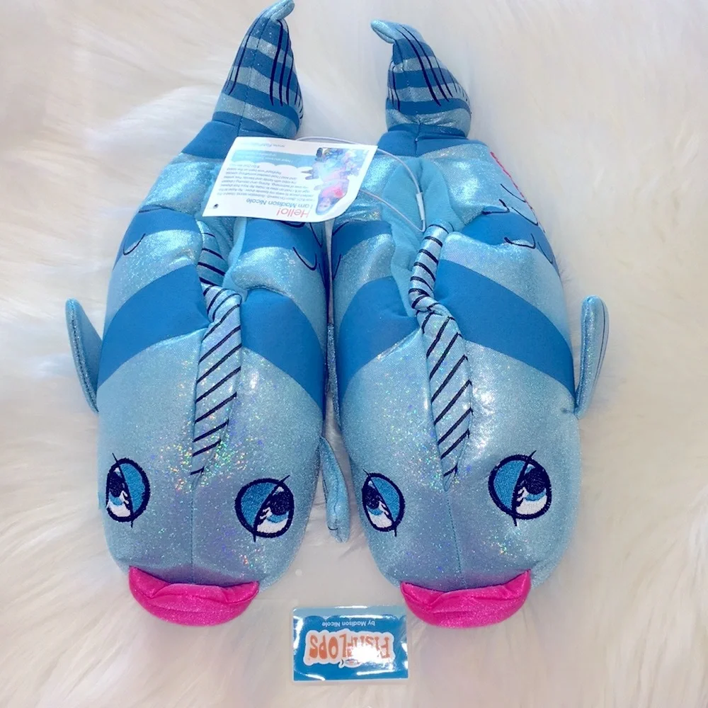 NWT Girl’s Blue Fish Flops Slippers